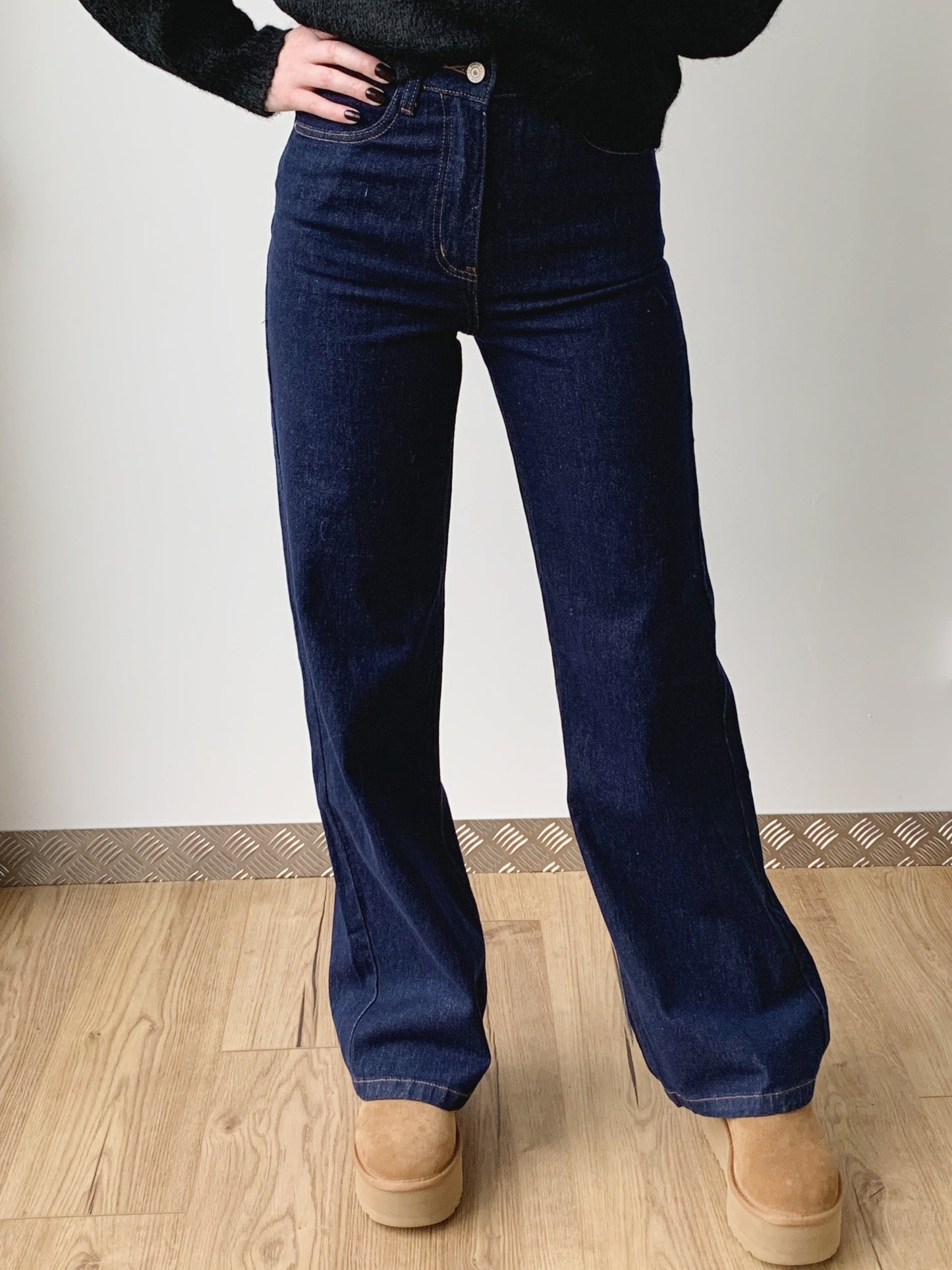 Jean DEREK