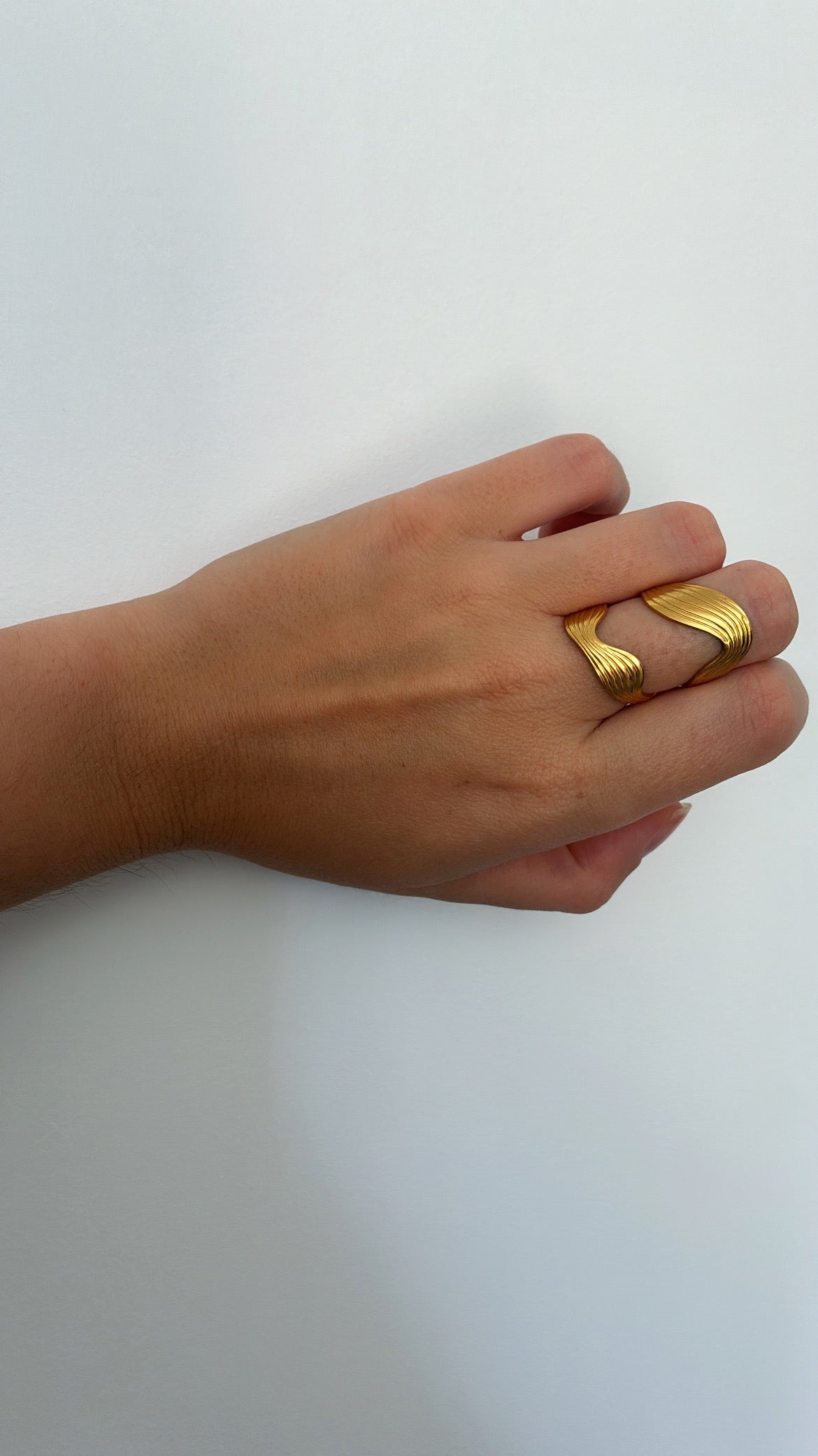 AURA ring